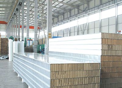 點擊查看詳細信息<br>標題：阻燃紙蜂窩潔凈板 閱讀次數：2196